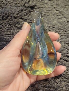 Paperweight,Handmade,w/ Matrix..Signed Karnig 83/ Flame Shaped